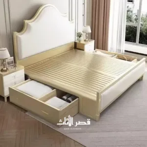 سرير كلاسيك فرنسي من الخشب الصلب بتنجيد جلدي