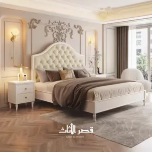 سرير خشب صلب بتنجيد جلدي بتصميم فرنسي