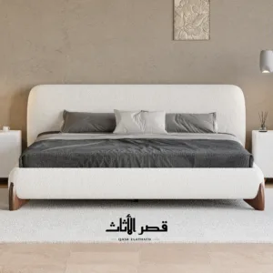 سرير كينج أرضي بلوح خلفي منجد