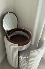 ⁦تسريحة غرفة نوم دائرية مع كرسي⁩ - الصورة ⁦2⁩