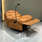 ⁦كرسي استرخاء ليزي بوي فاخر – آلية إمالة يدوية – تنجيد ناعم ومريح – قاعدة خشبية – لون رمادي فاخر⁩ - الصورة ⁦6⁩