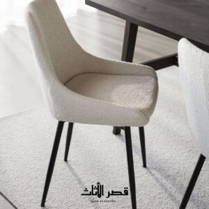 كرسي طعام بتنجيد بوكليه وقبة مبطنة وقوائم معدنية - بيج - صورة 1