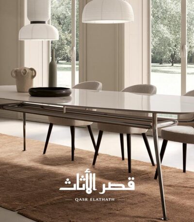 طاولة طعام بي 016 بقاعدة معدنية رفيعة وسطح سيراميك — صورة المنتج