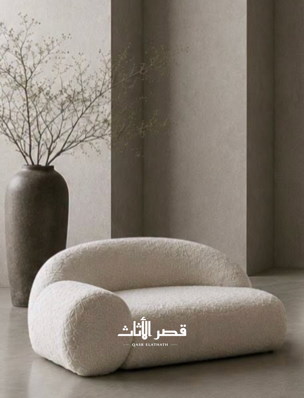 جلسة تاوس منجدة بتصميم منحني مودرن — الكرسي المنفرد