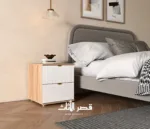 طاولة سرير إميليا بدرجين وواجهة مطليّة أنيقة — أبيض